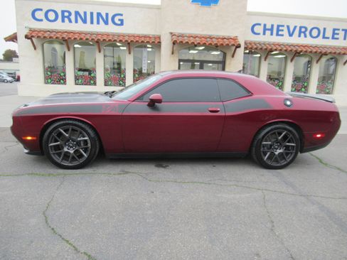 Used 2018 Dodge Challenger T/A image 2