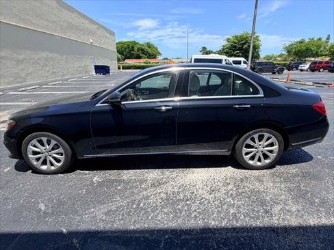 Used 2017 Mercedes-Benz E 300 image 3