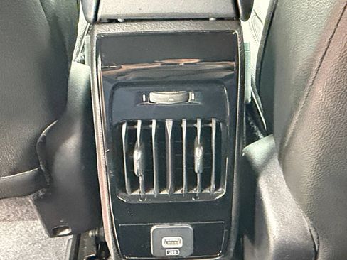 Used 2025 Jeep Compass Limited AWD/4WD image 23