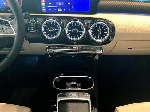 Certified 2025 Mercedes-Benz CLA 250 4MATIC image 24