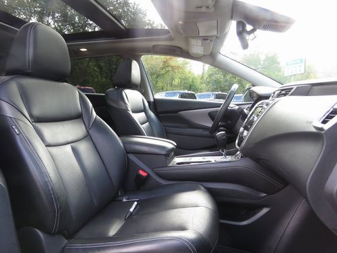 Used 2020 Nissan Murano SL w/ Moonroof Package image 14