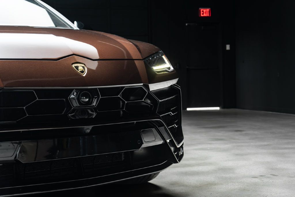 Used 2022 Lamborghini Urus AWD/4WD image 4