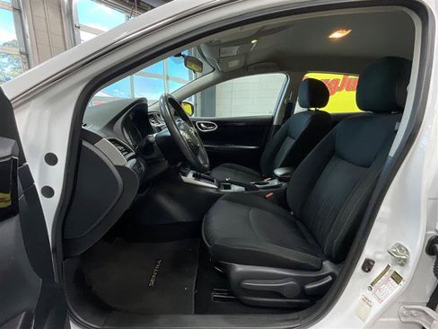 Used 2019 Nissan Sentra SV FWD image 11