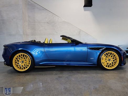 Used 2023 Aston Martin DBS Superleggera Volante image 14