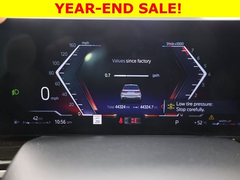 Used 2023 BMW X7 xDrive40i w/ Executive Package image 15