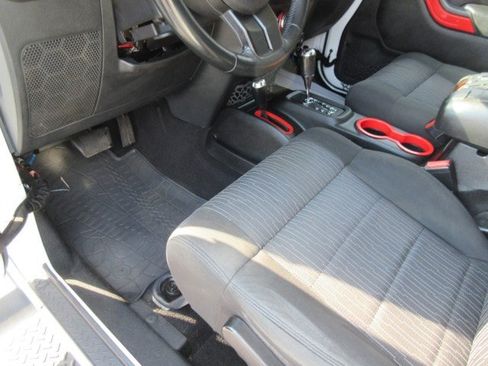 Used 2012 Jeep Wrangler Unlimited Sport AWD/4WD image 16