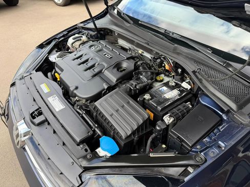 Used 2015 Volkswagen Golf TDI SEL FWD image 17