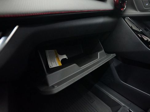 Used 2025 Chevrolet Equinox RS w/ Safety and Technology Package FWD image 30