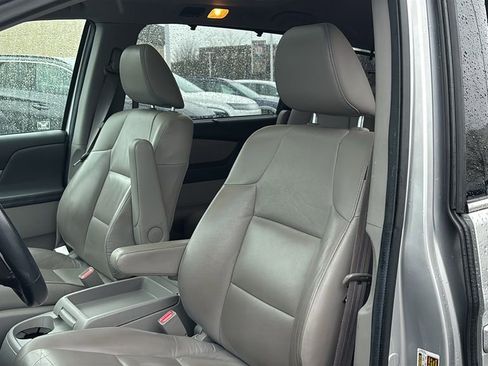 Used 2011 Honda Odyssey Touring image 10