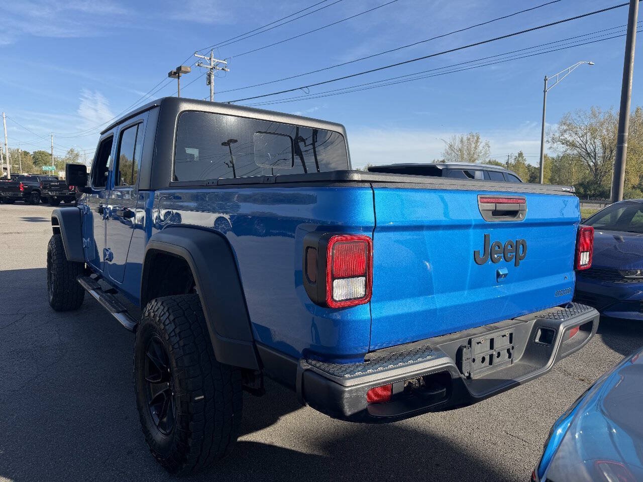 Used 2020 Jeep Gladiator Sport w/ Quick Order Package 24S AWD/4WD image 4