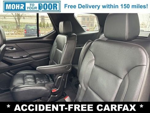 Used 2022 Chevrolet Traverse LT image 28