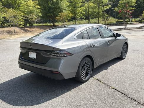 New 2026 Nissan Sentra SV w/ SV Convenience Package FWD image 9
