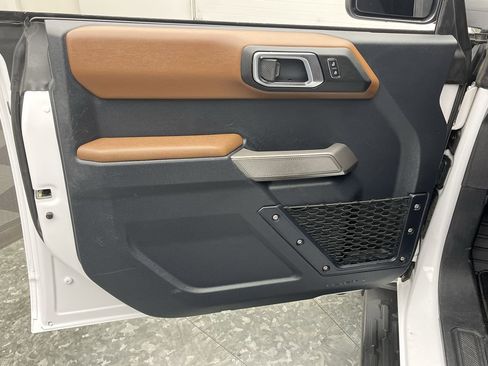 Used 2023 Ford Bronco Outer Banks image 8