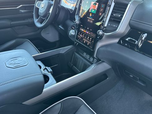 New 2026 RAM 1500 Laramie AWD/4WD image 14