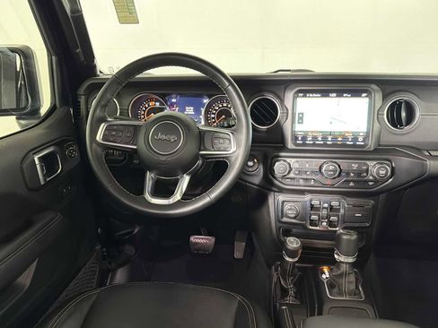 Used 2022 Jeep Wrangler Unlimited Sahara w/ Cold Weather Group image 25