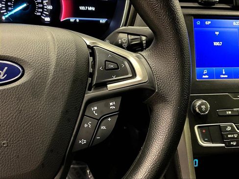 Used 2020 Ford Fusion SE FWD image 11