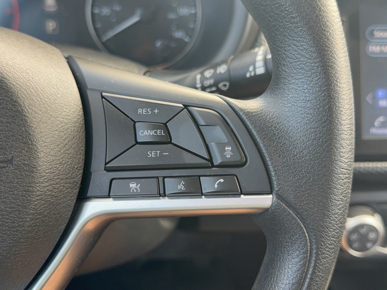 Used 2023 Nissan Kicks SV FWD image 19