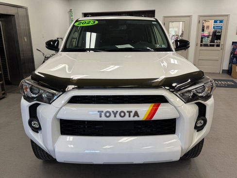 Used 2023 Toyota 4Runner 40th Anniversary SE AWD/4WD image 33