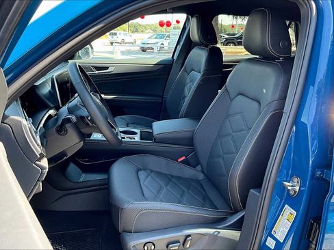 New 2026 Volkswagen Atlas Cross Sport SE image 9