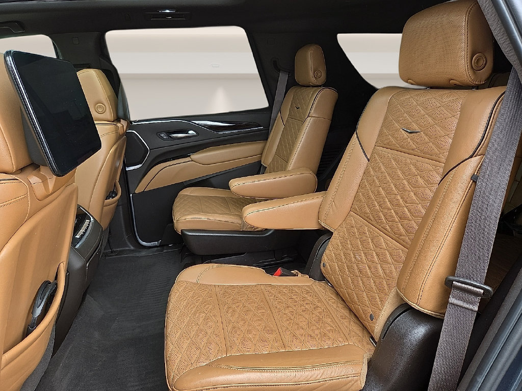 Used 2021 Cadillac Escalade Premium Luxury w/ LPO, Floor Liner Package AWD/4WD image 14
