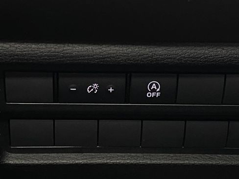 New 2026 Mitsubishi Outlander LE AWD/4WD image 13