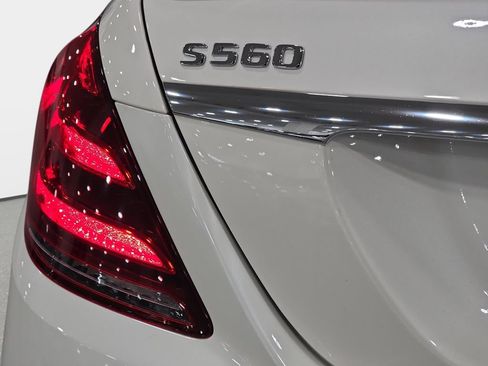 Used 2020 Mercedes-Benz S 450 Sedan image 27
