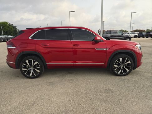 Used 2024 Volkswagen Atlas Cross Sport SEL Premium R-Line AWD/4WD image 2