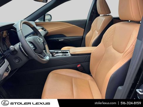 Used 2023 Lexus RX 350 Premium w/ Cold Area Package AWD/4WD image 18