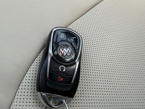 Used 2023 Buick Enclave Essence w/ Experience Buick Package AWD/4WD image 25