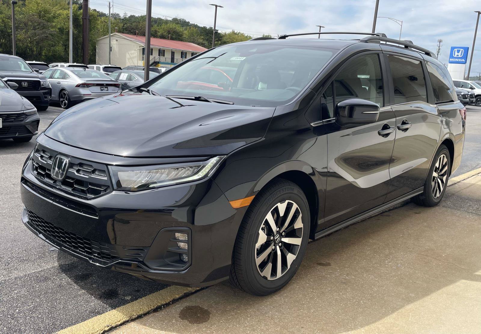 New 2027 Honda Odyssey EX-L image 3