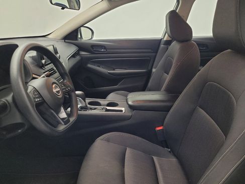 Used 2023 Nissan Altima 2.5 S FWD image 17