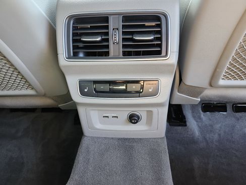 Used 2019 Audi Q5 2.0T Premium Plus w/ Premium Plus Package image 23