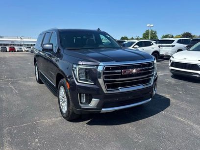 Used 2023 GMC Yukon XL SLT w/ SLT Premium Package
