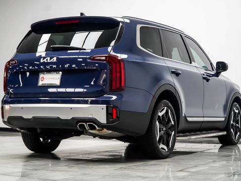 Used 2024 Kia Telluride S w/ S Sunroof Package FWD image 13