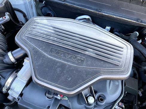 Used 2020 GMC Acadia SLE w/ Driver Convenience Package image 33