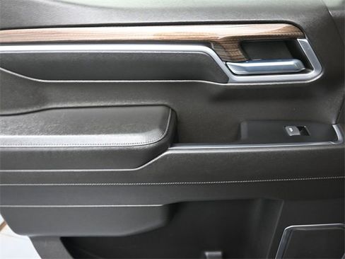 Used 2022 Chevrolet Silverado 1500 RST image 19