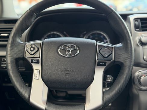 Used 2019 Toyota 4Runner SR5 Premium image 14