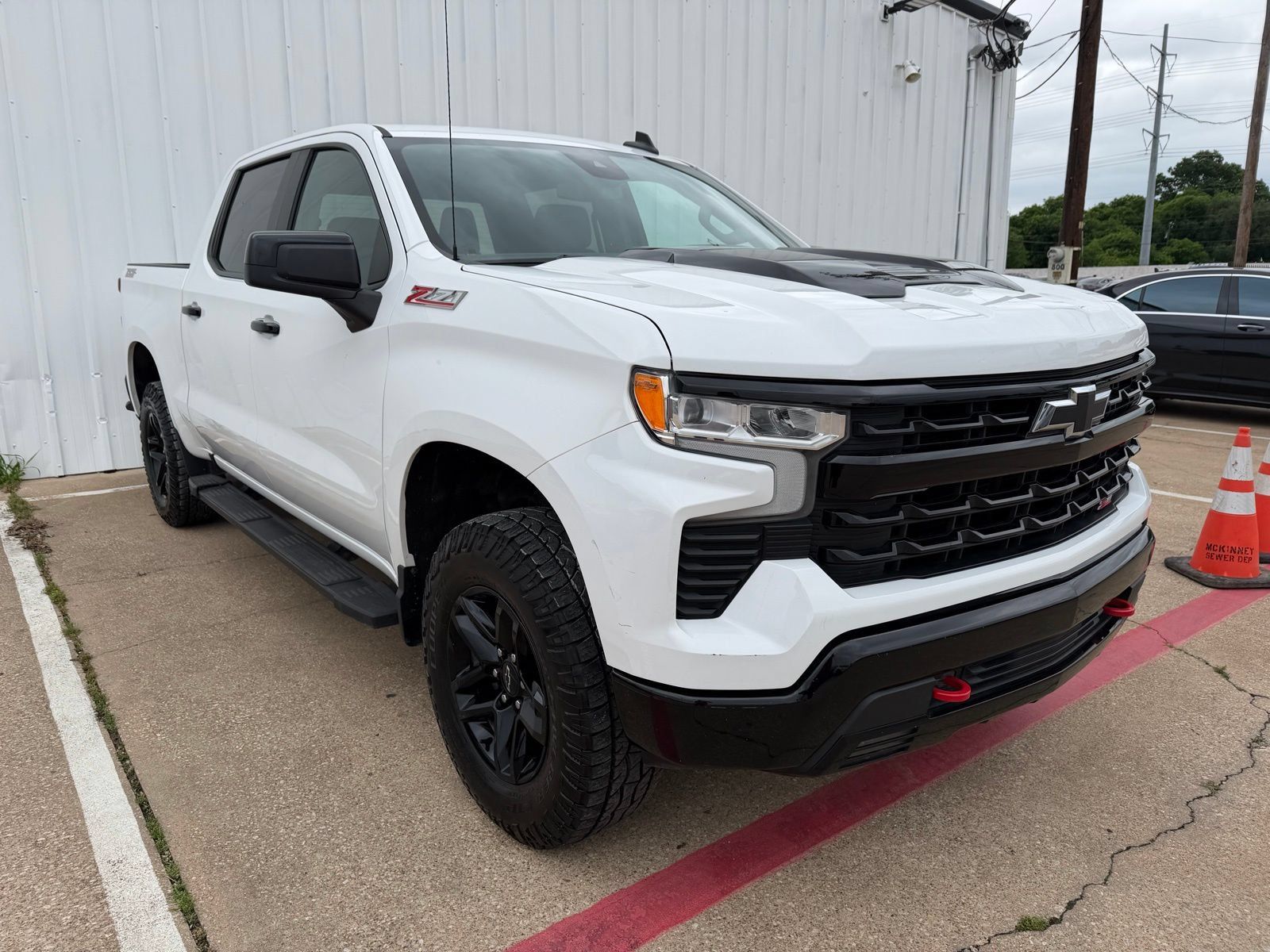 Used 2024 Chevrolet Silverado 1500 LT Trail Boss w/ Protection Package AWD/4WD image 9