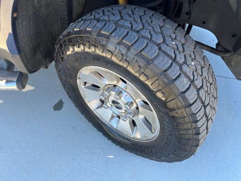 Used 2008 Ford F250 Lariat image 9