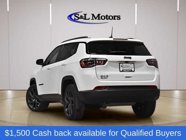 New 2026 Jeep Compass Latitude w/ Sun and Sound Group AWD/4WD image 7