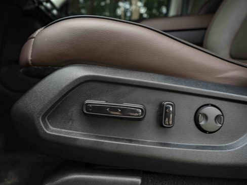 Used 2025 Honda Pilot Elite image 41