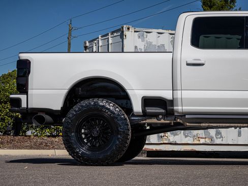New 2025 Ford F250 Lariat w/ Lariat Ultimate Package AWD/4WD image 19