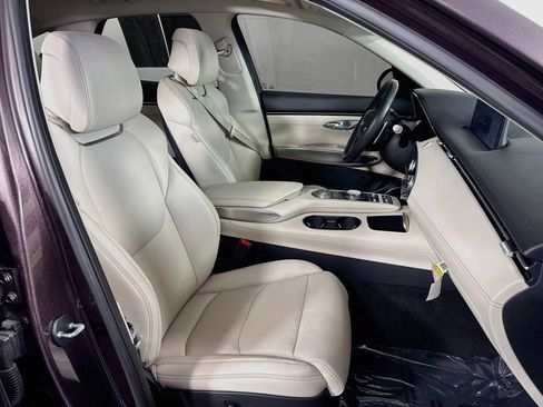 Used 2023 Genesis GV70 2.5T w/ Select Package AWD/4WD image 37