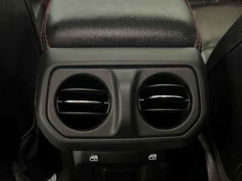 Used 2022 Jeep Gladiator Rubicon w/ LED Lighting Group AWD/4WD image 18