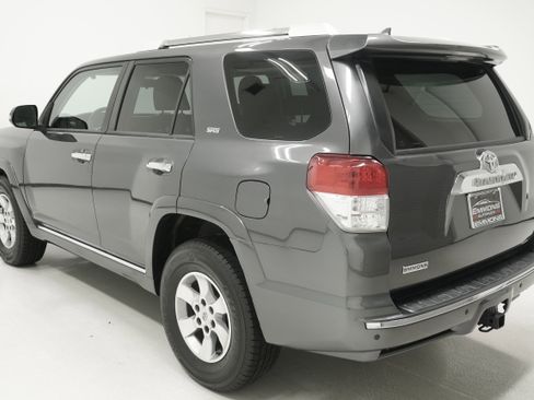 Used 2011 Toyota 4Runner SR5 w/ Convenience Pkg RWD image 6