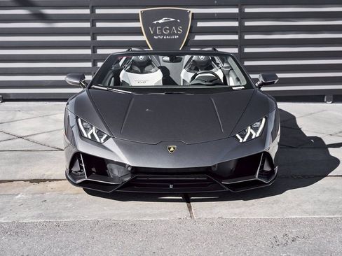 Used 2024 Lamborghini Huracan EVO AWD/4WD image 16