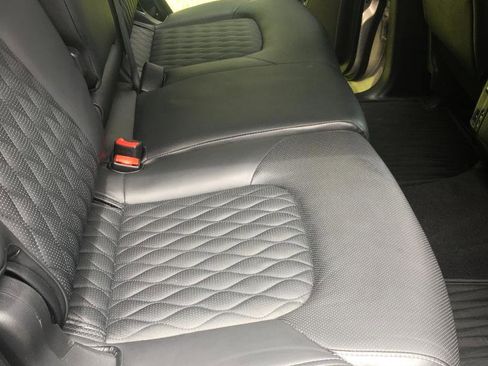 Used 2018 INFINITI QX80 4WD w/ Deluxe Technology Package image 17