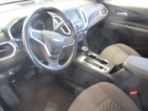 Used 2018 Chevrolet Equinox LT image 5