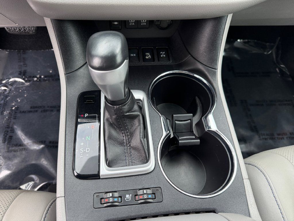 Used 2019 Toyota Highlander Limited AWD/4WD image 18