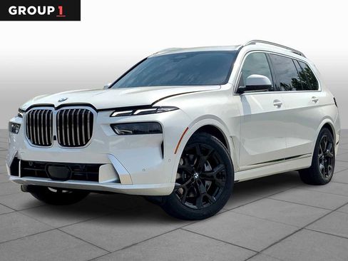 Used 2026 BMW X7 xDrive40i w/ Premium Package image 1